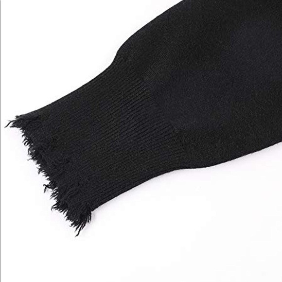 Distressed Fringe Heart Knit Sweater - Picture 5 of 7